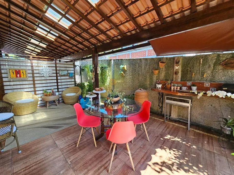 Imagem Casa em Condomínio para Venda em Teresópolis / RJ no bairro Bom Retiro