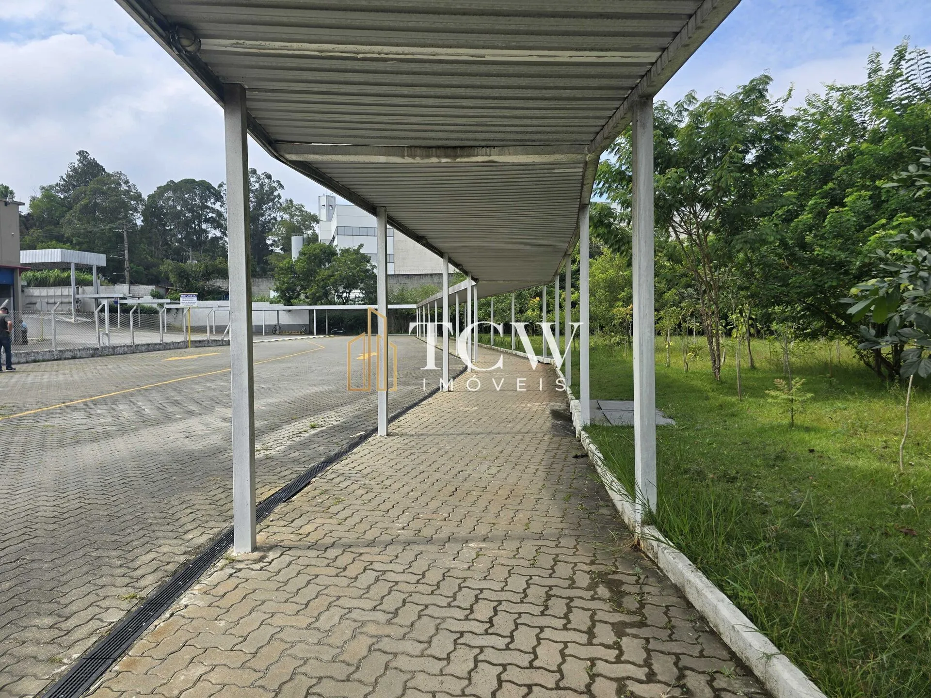 Imagem Galpão Logístico e Industrial para Locação em Guarulhos/SP | 6.724,82 m² | Próximo à Dutra e Aeroporto