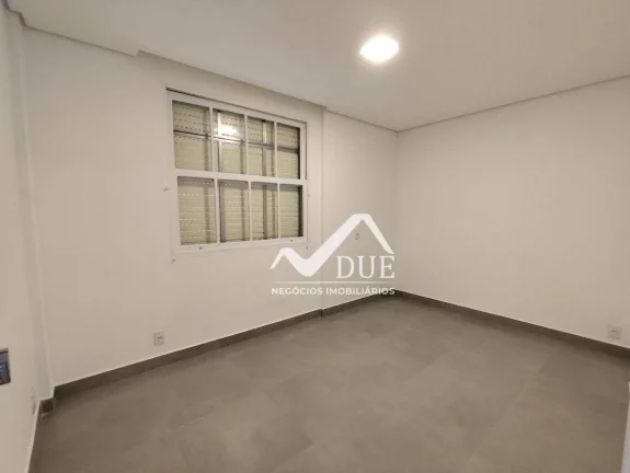 Imagem Apartamento com 2 dormitórios e dependencia completa de empregada, vaga d garagem demarcada à venda, 90 m² por R$ 470.000 - Campo Grande - Santos/SP