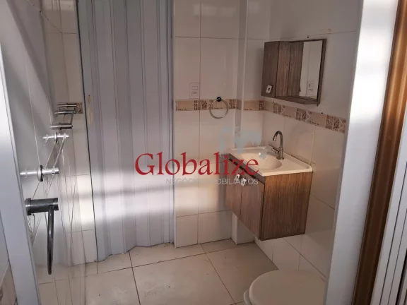 Imagem Apartamento no pavimento térreo de frente, entre os bairros Aparecida e Estuário em Santos por R$ 430.000,00