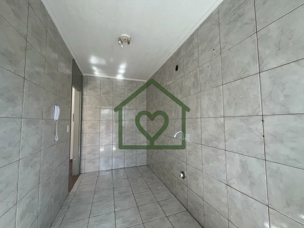 Imagem Atenção, moradores de Porto Alegre Se você está em busca de um novo lar, este apartamento no bai...