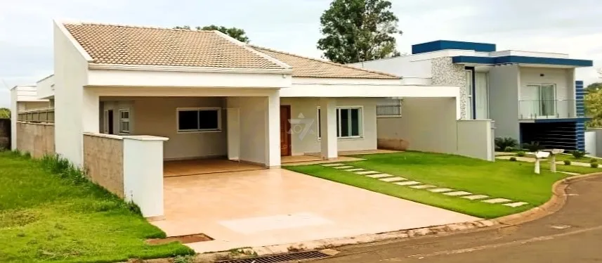 Imagem Casa em Condomínio - Vivendo em Meio a Natureza no Res. Lago Azul