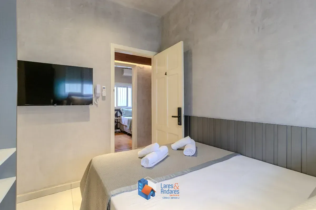 Imagem Casa para venda em Brooklin Paulista com 7 quartos, sendo 7 suítes, 328m²