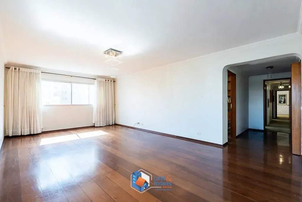 Foto do imóvel Apartamento à venda 3 Quartos 3 Suites 4 Vagas 214M² Indianópolis São Paulo - SP em Alameda dos Aicás