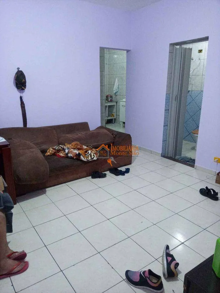 Imagem Sobrado com 6 dormitórios à venda, 216 m² por R$ 403.000,00 - Jardim Izildinha - Guarulhos/SP