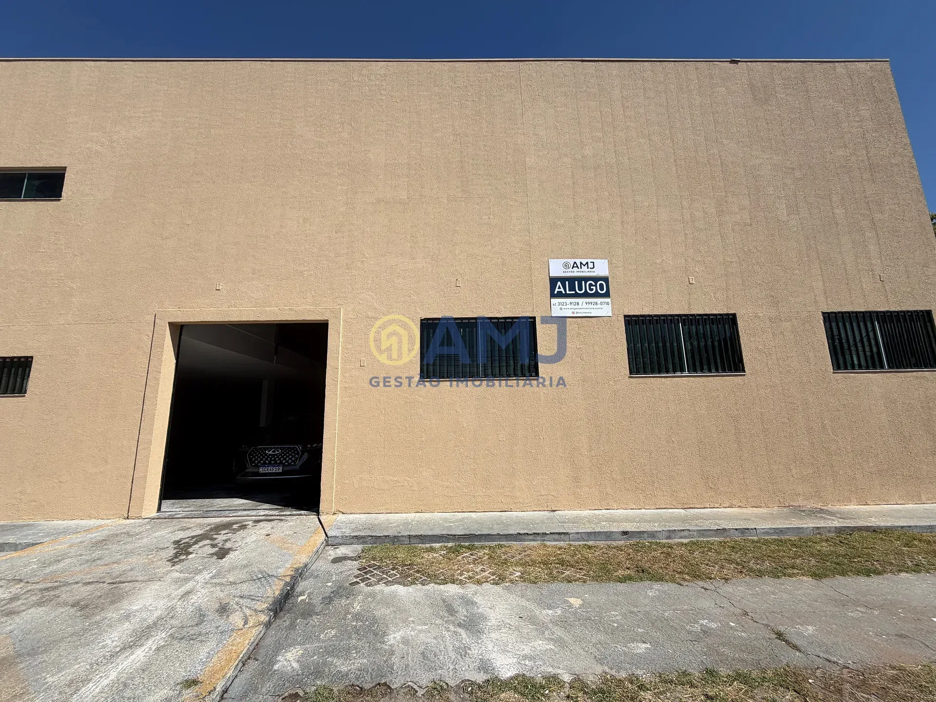 Imagem OPORTUNIDADE DE LOCAÇÃO - GALPÃO COMERCIAL NO SETOR COIMBRA