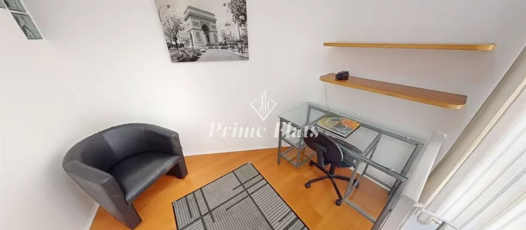 Imagem Flat disponível para locação no Condomínio Palazzo Gritti, com 45m², 1 dormitório e 1 vaga de garagem