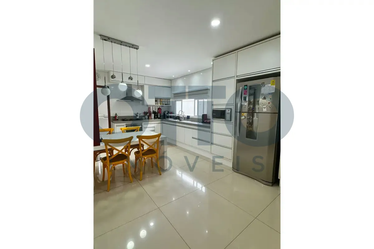 Imagem Casa com 4 quartos e 4 suítes para locação em Outeiro da Glória, Porto Seguro