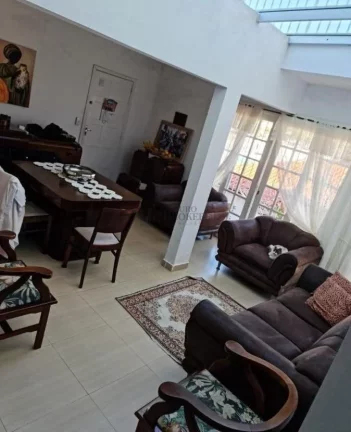 Imagem Casa com 3 dormitórios e vista panorâmica nas Nações.