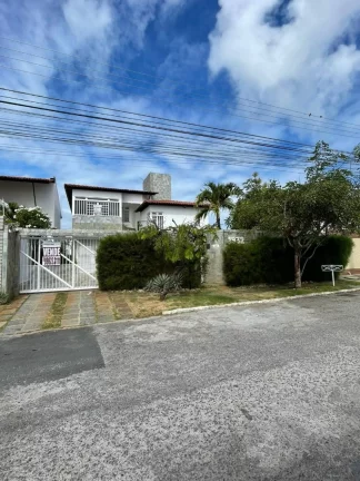 Espaçosa Casa à Venda no Bairro Coroa do Meio