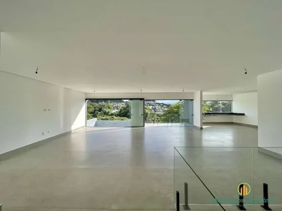 Imagem Casa com 4 suítes Zero Km! Moderna, integrada, linda vista!