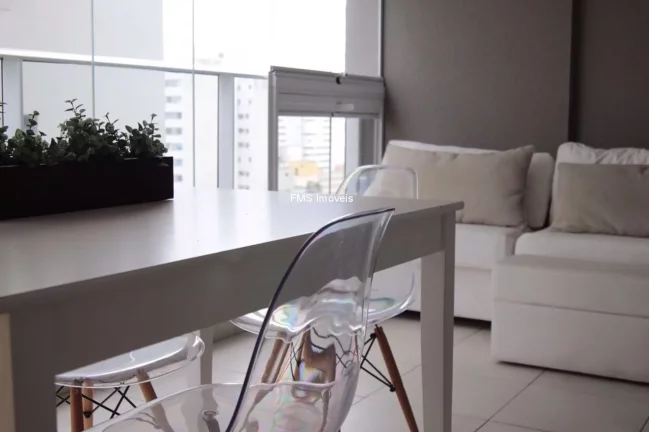 Foto do imóvel Apartamento à venda na Consolação, São Paulo-SP: 1 quarto, 1 sala, 1 banheiro, 1 vaga, 50m² de área!
