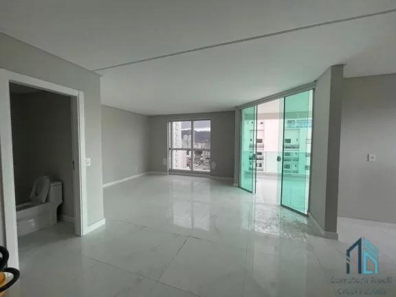 Imagem Apartamento 03 suítes (sendo 02 Demi), 02 vagas, Meia Praia em Itapema SC