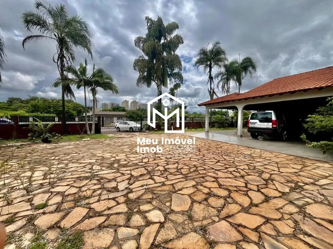 Imagem Casa 4 Quartos 2 Suítes 20 Vagas 3.718m²