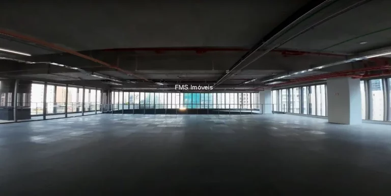Imagem Conjunto Comercial de Luxo com 10 Vagas na Garagem no Itaim Bibi, São Paulo - 940m² de Área