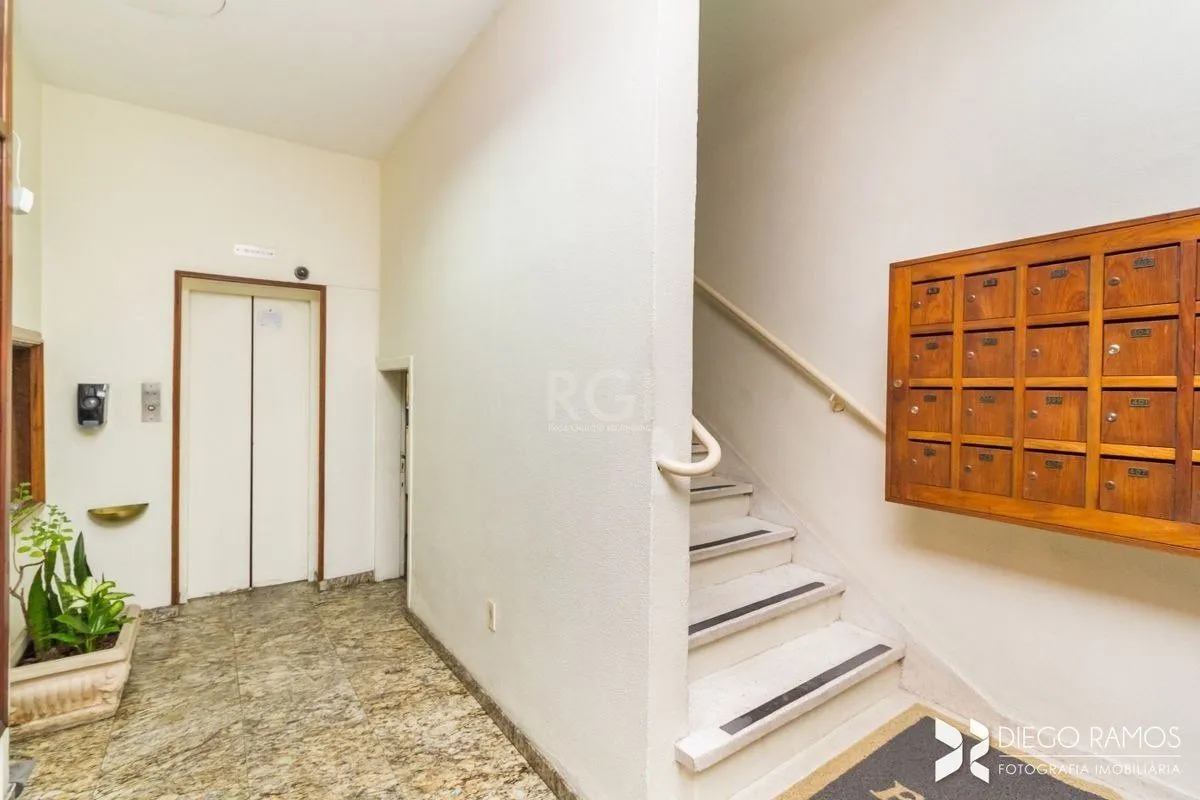 Imagem Conjunto/Sala para Venda - 96m², 0 dormitórios, Bom Fim