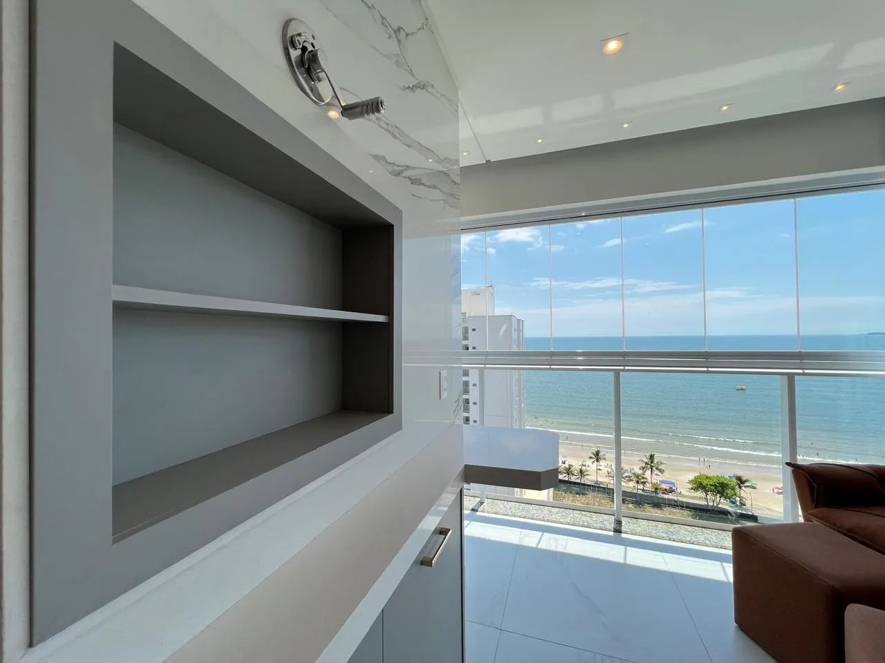 Imagem Apartamento com vista para o mar à venda com 197m2 por R$ 5.300.000,00
