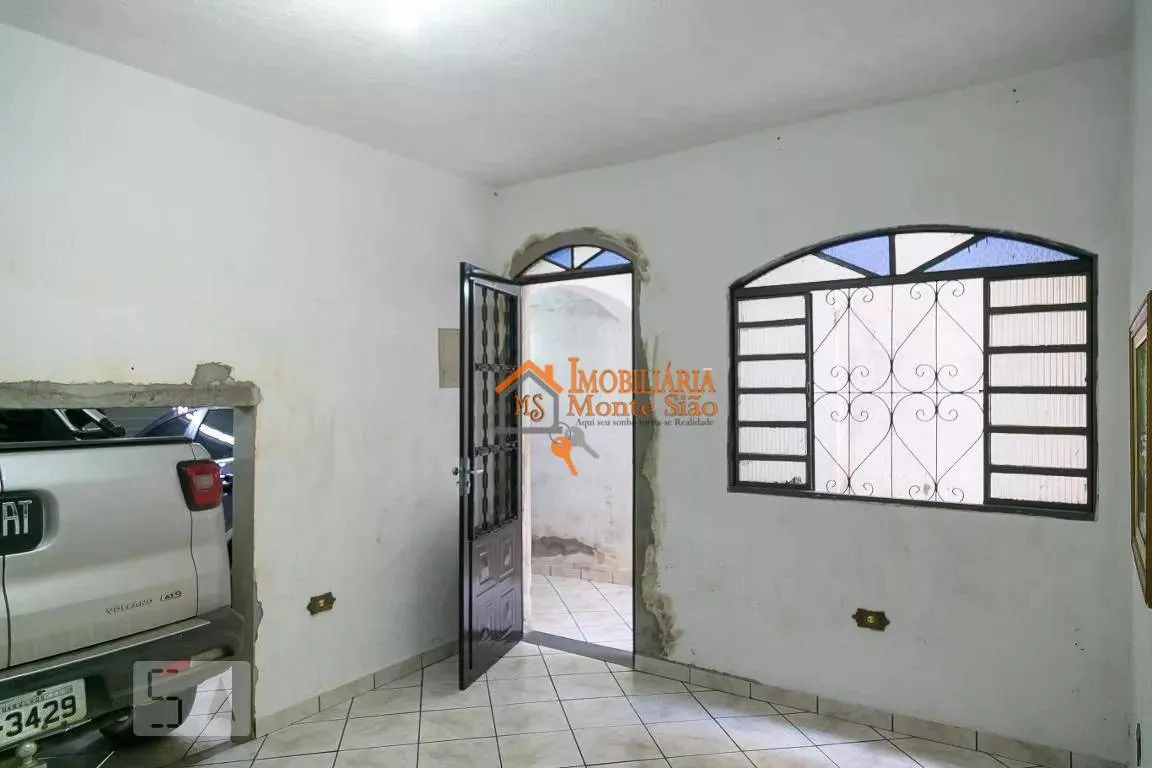 Imagem Sobrado com 4 dormitórios à venda, 250 m² por R$ 742.000,00 - Gopoúva - Guarulhos/SP