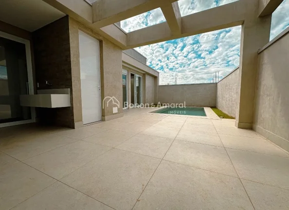 Imagem Casa de Alto Padrão com Projeto Contemporâneo e Acabamento Impecável

Esta casa de arquitetura co...