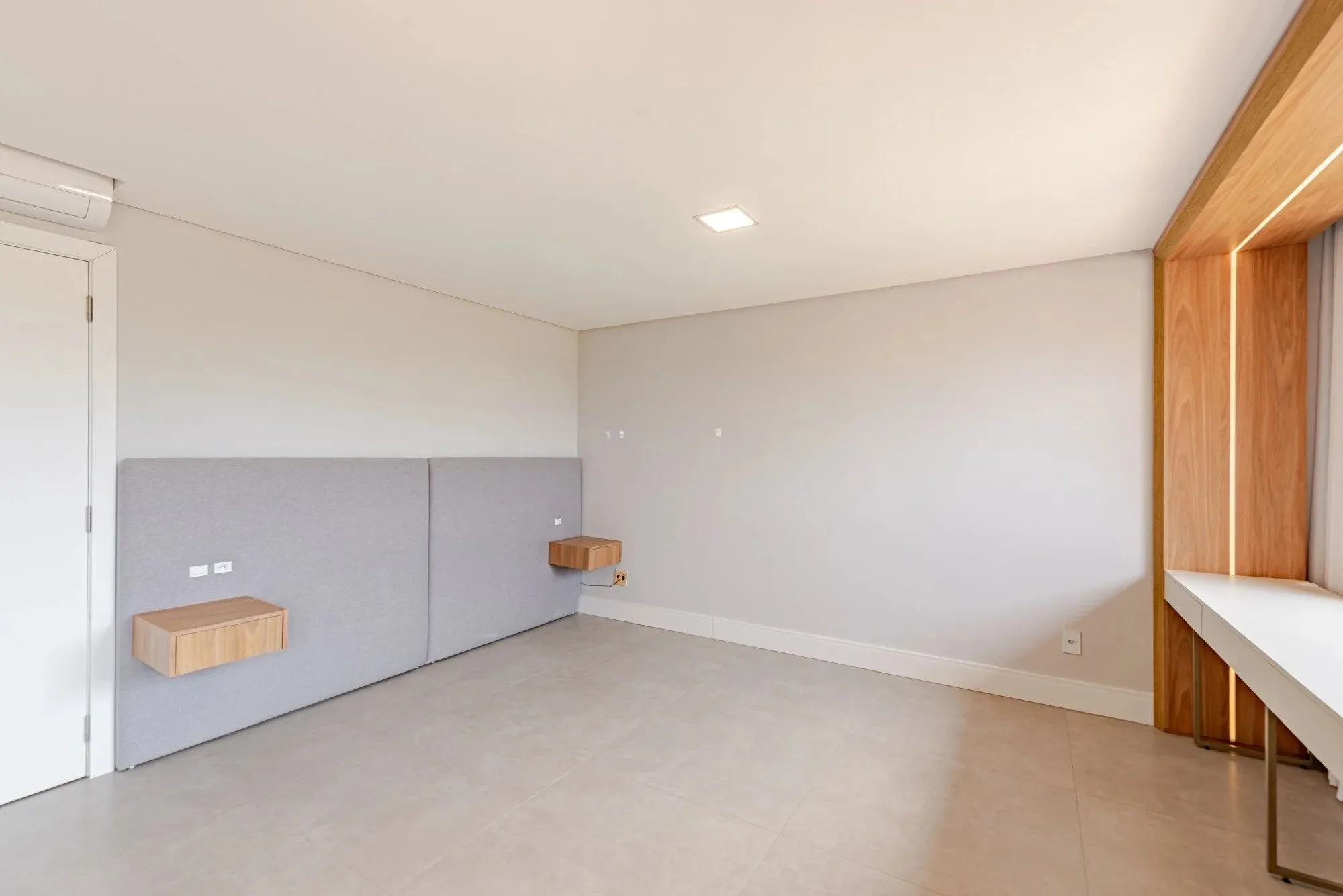 Imagem Casa em condomínio com 3 dormitórios, suíte e 3 vagas.