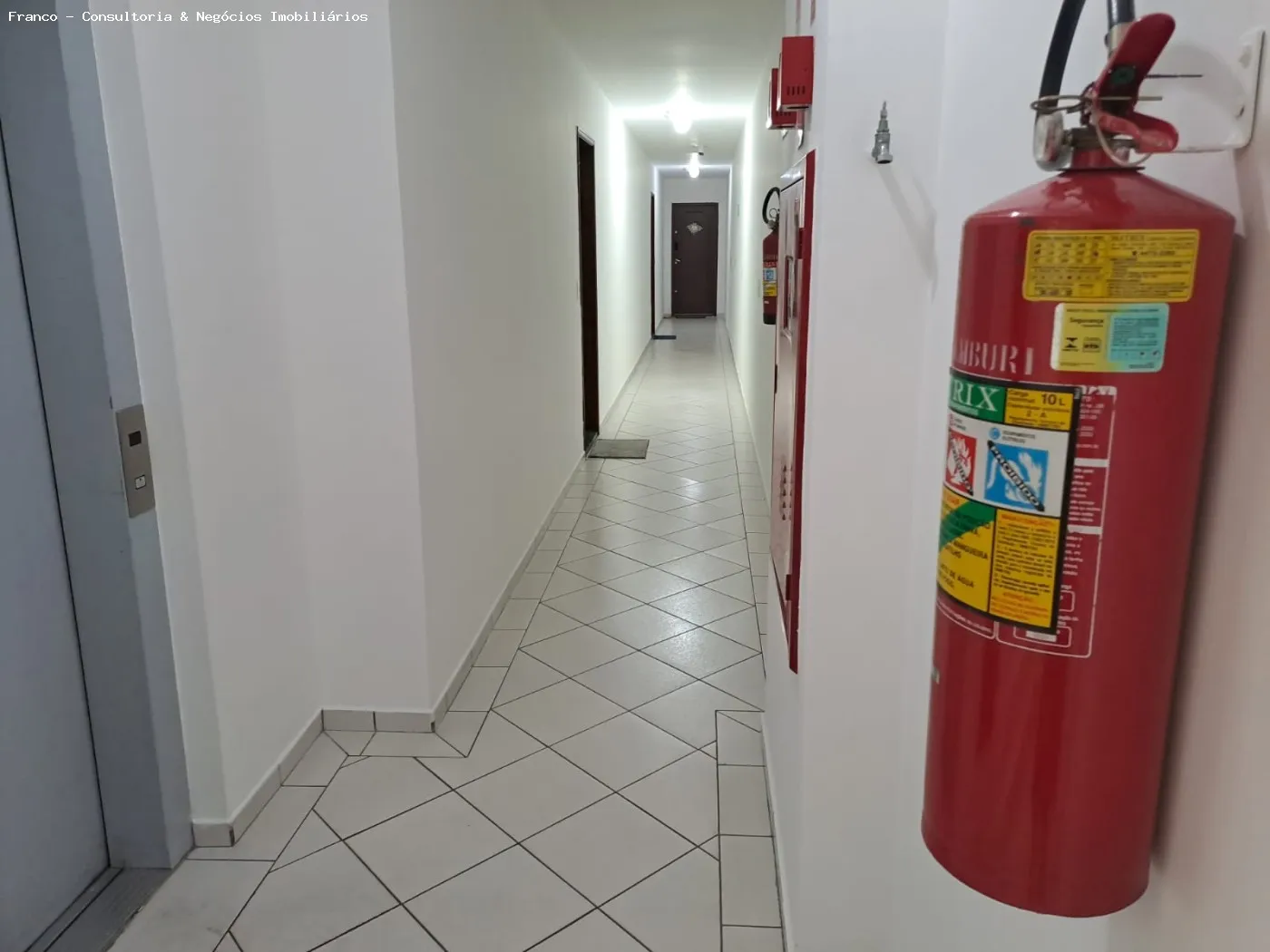 Imagem Apartamento para Venda em São Caetano do Sul, Nova Gerty, 2 dormitórios, 1 banheiro, 2 vagas