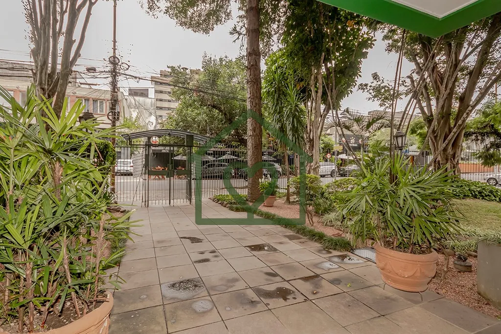 Imagem Apartamento à venda no bairro Auxiliadora, Localizado na rua Silva Jardim, próximo da Av 24 de Out...