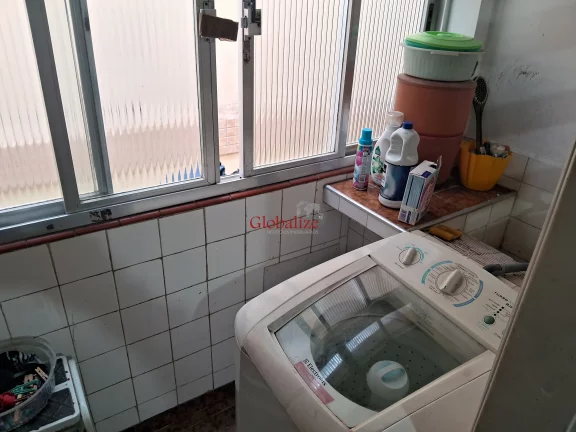 Imagem Apartamento a venda em Santos no bairro da Aparecida de 2 dormitórios no primeiro andar de frente com uma vaga de garagem por R$ 426.000,00