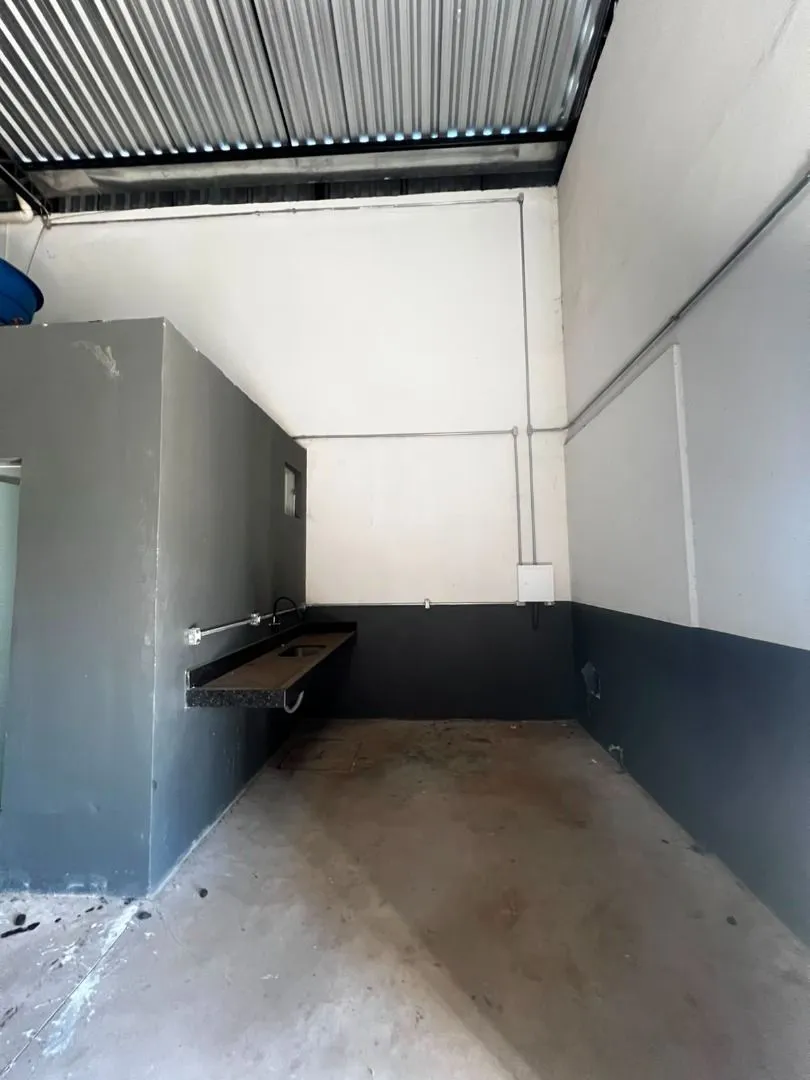 Imagem Galpão para alugar, 300 m² por R$ 4.500,00/mês - Planalto - Patos de Minas/MG