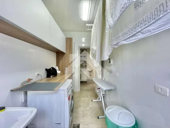 Imagem Casa de Condomínio em Granja Viana - Carapicuíba