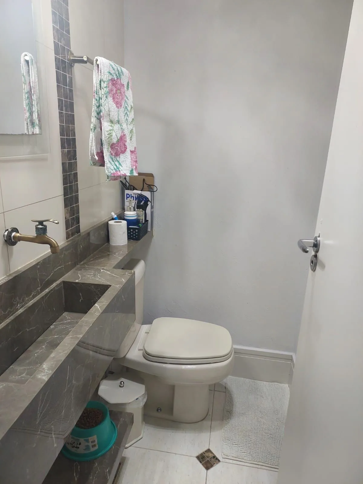 Imagem Cobertura com 02 quartos e 01 vaga coberta no Bairro Santana Porto Alegre