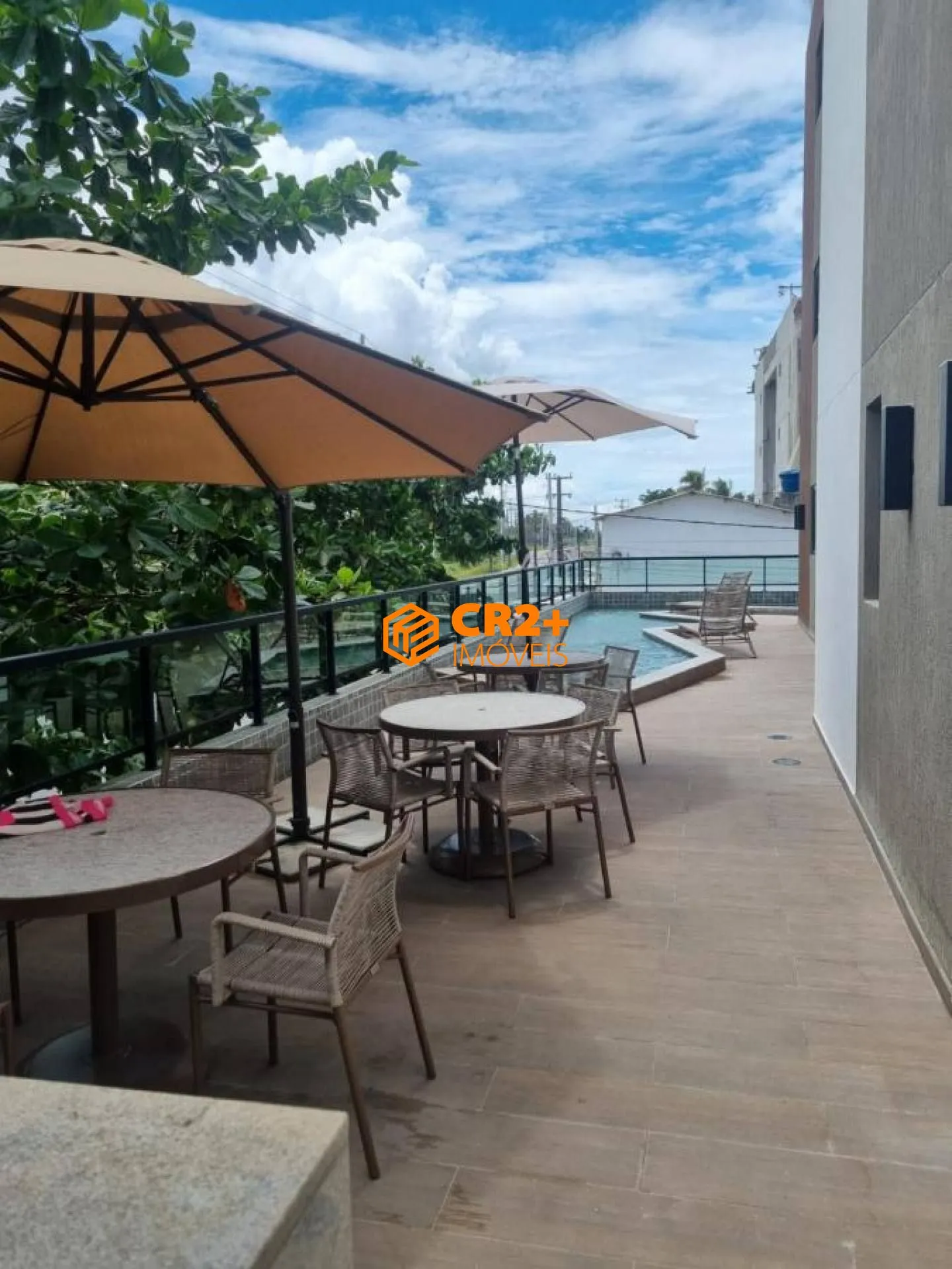 Imagem Flat à Venda com 2 quartos, 1 suíte em Porto de Galinhas -Finamente decorado- Po