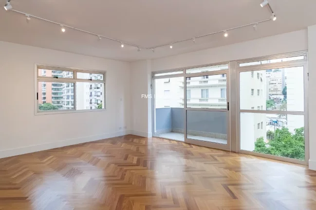 Imagem Venda de Luxuoso Apartamento de 3 Quartos no Jardim Paulista, São Paulo-SP - 181,50m² - 3 Vagas - Imperdível!
