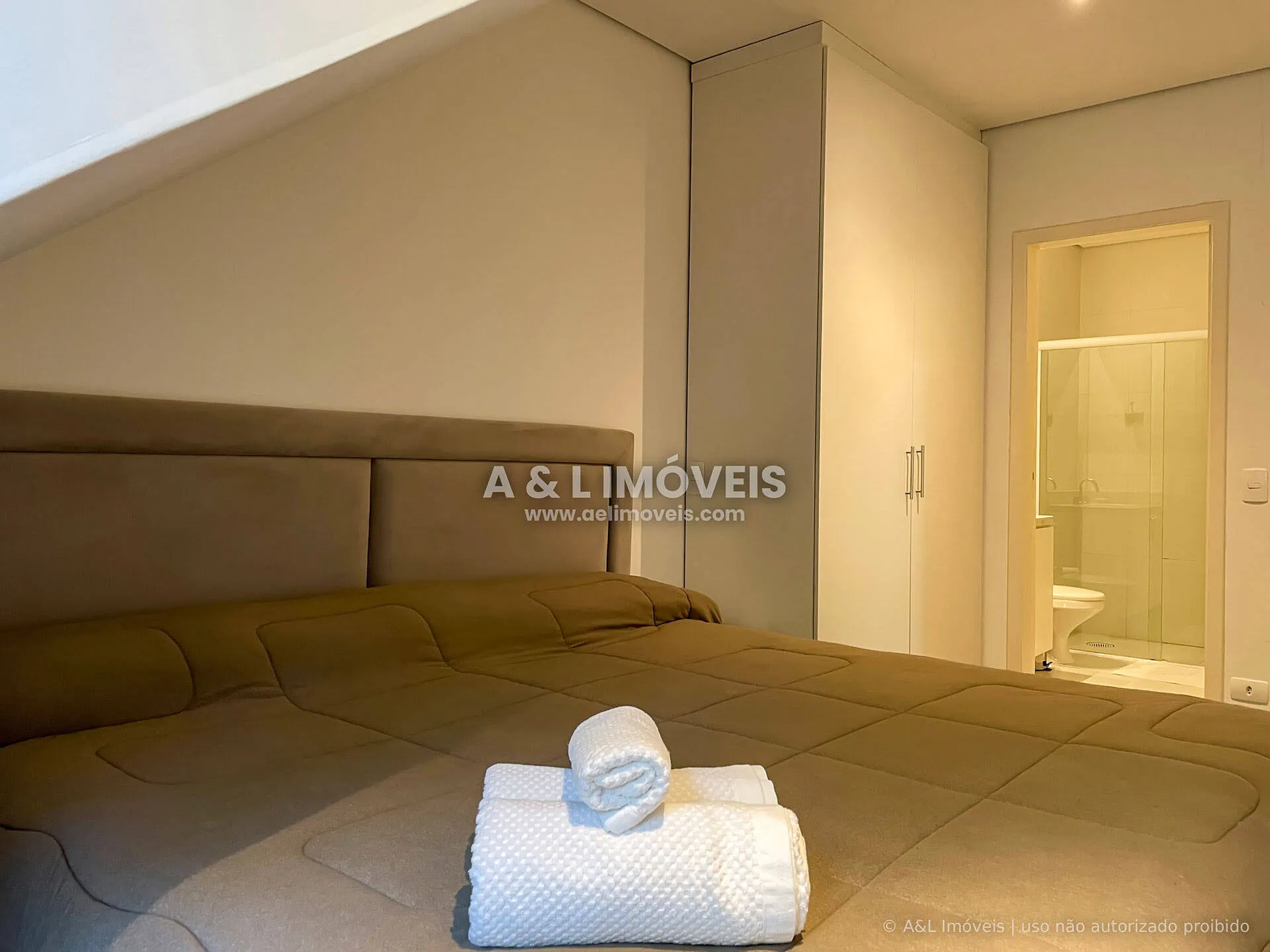 Imagem Duplex Mobiliado em Campos do Jordão | Capivari, 179 m², Lazer Completo