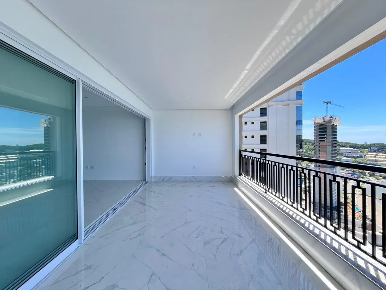 Imagem Apartamento com vista para o mar à venda com 190m2 por R$ 4.200.000,00