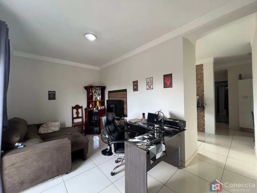 Imagem Apartamento com 2 dormitórios à venda, 69 m² por R$ 250.000,00 - Laranjeiras - Patos de Minas/MG