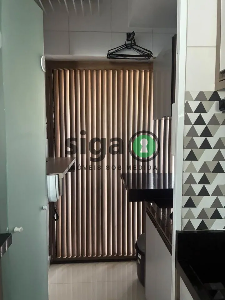 Imagem LOCAÇÃO Apartamento (Semi Mobiliado) Campo Belo com 2 quartos, uma suíte e duas Vagas