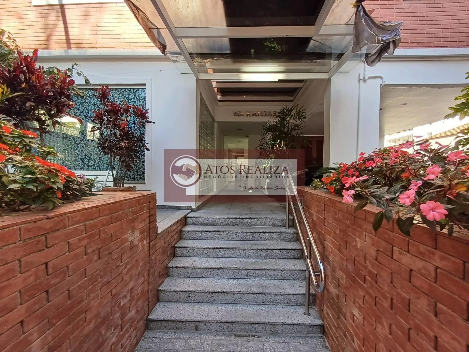 Imagem Apartamento para Alugar em Moema, 68m², 2 Dorms, 2 Banheiros