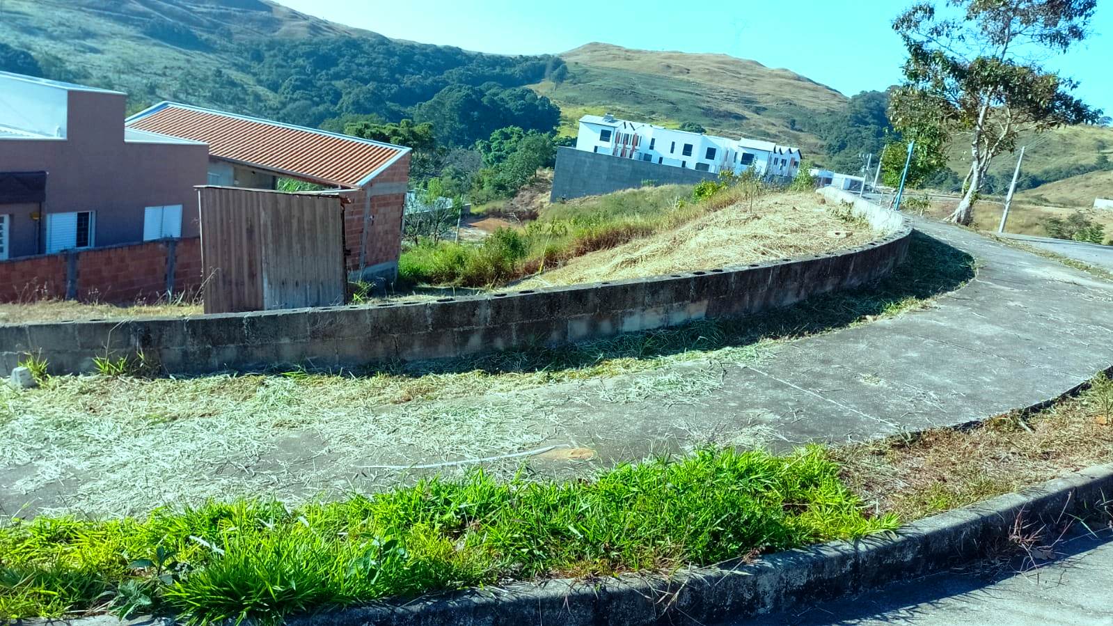 Imagem Terreno à Venda, 374000 metros em Parque San Carlo - Poços de Caldas