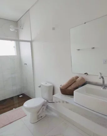 Imagem Linda casa a venda no Condomínio Ninho Verde Eco Residence II - Pardinho/SP.