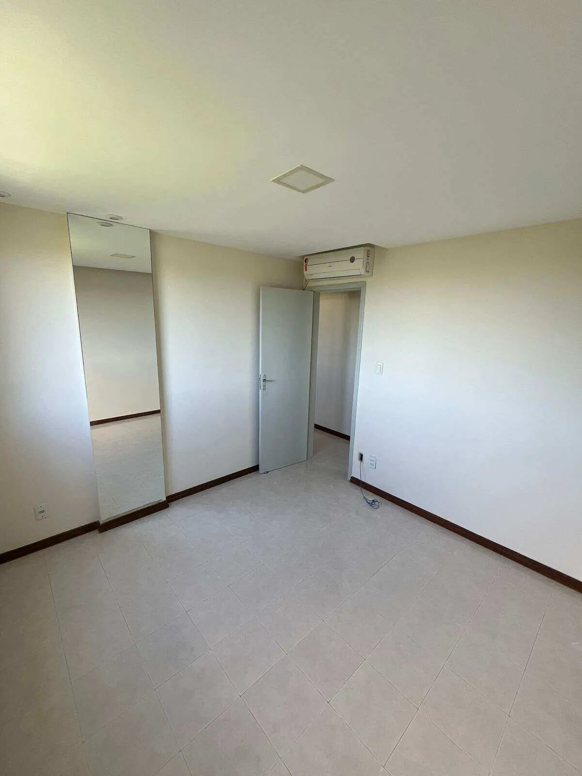Imagem Apartamento à venda em Salvador, São Rafael, com 3 quartos, 77m2