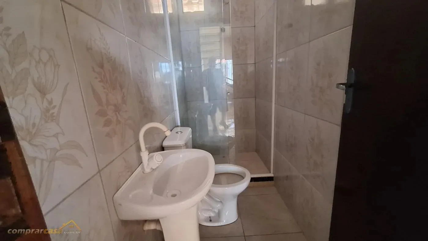 Imagem Casa em Condomínio para Locação em Cabo Frio / RJ no bairro Peró