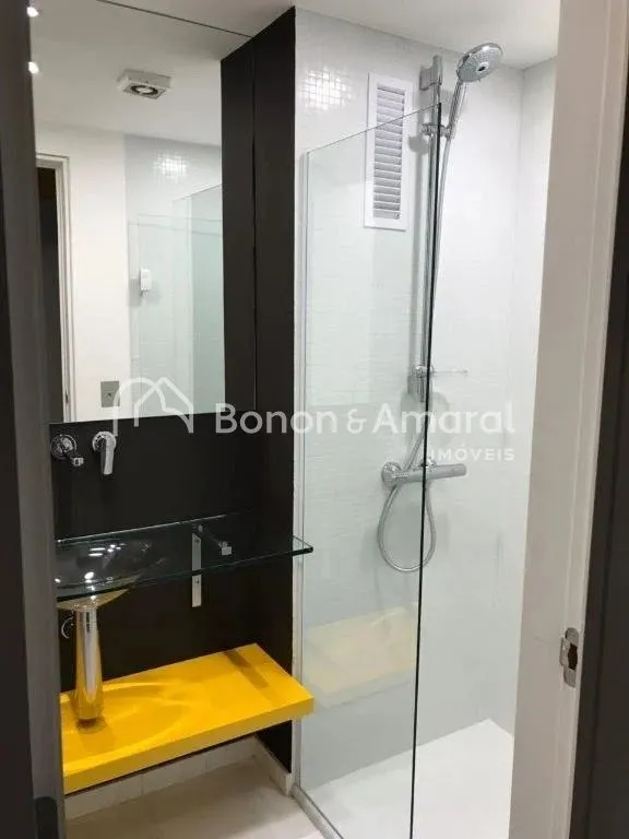 Imagem Apartamento com 2 Quartos e 2 Banheiros com 70m² por R$ 900.000