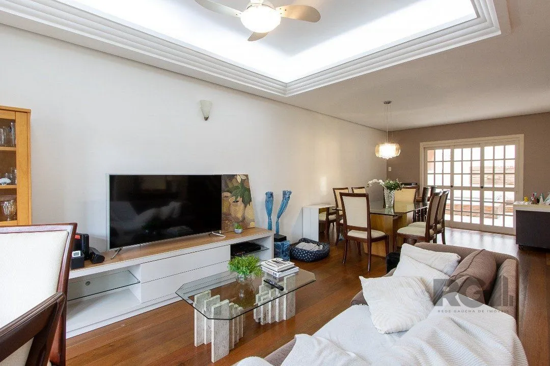 Imagem Casa em condomínio à venda, 4 quartos, 2 suites, 2 vagas - Bairro Tristeza