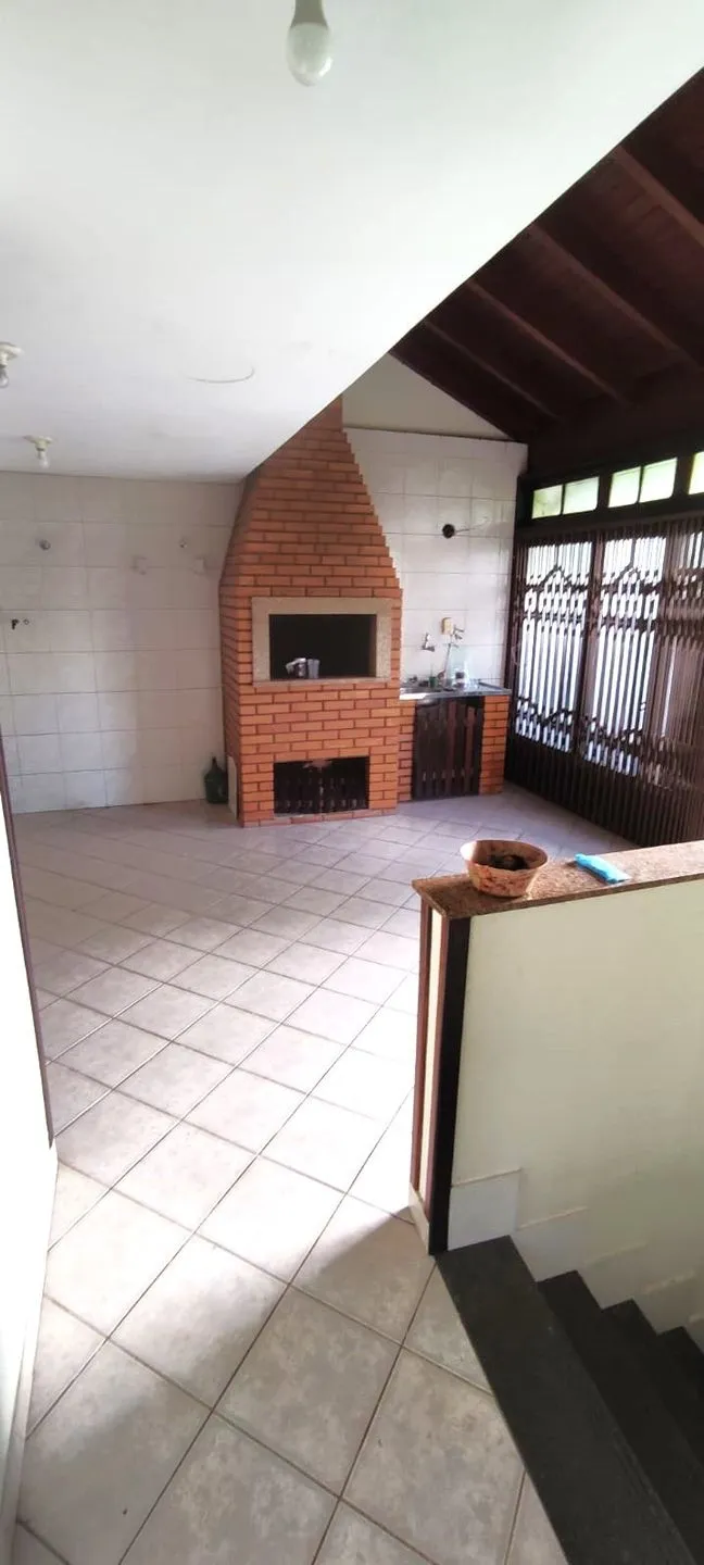 Imagem Triplex à venda em Porto Alegre, Jardim Itu-Sabará, com 5 quartos, 338.77m2