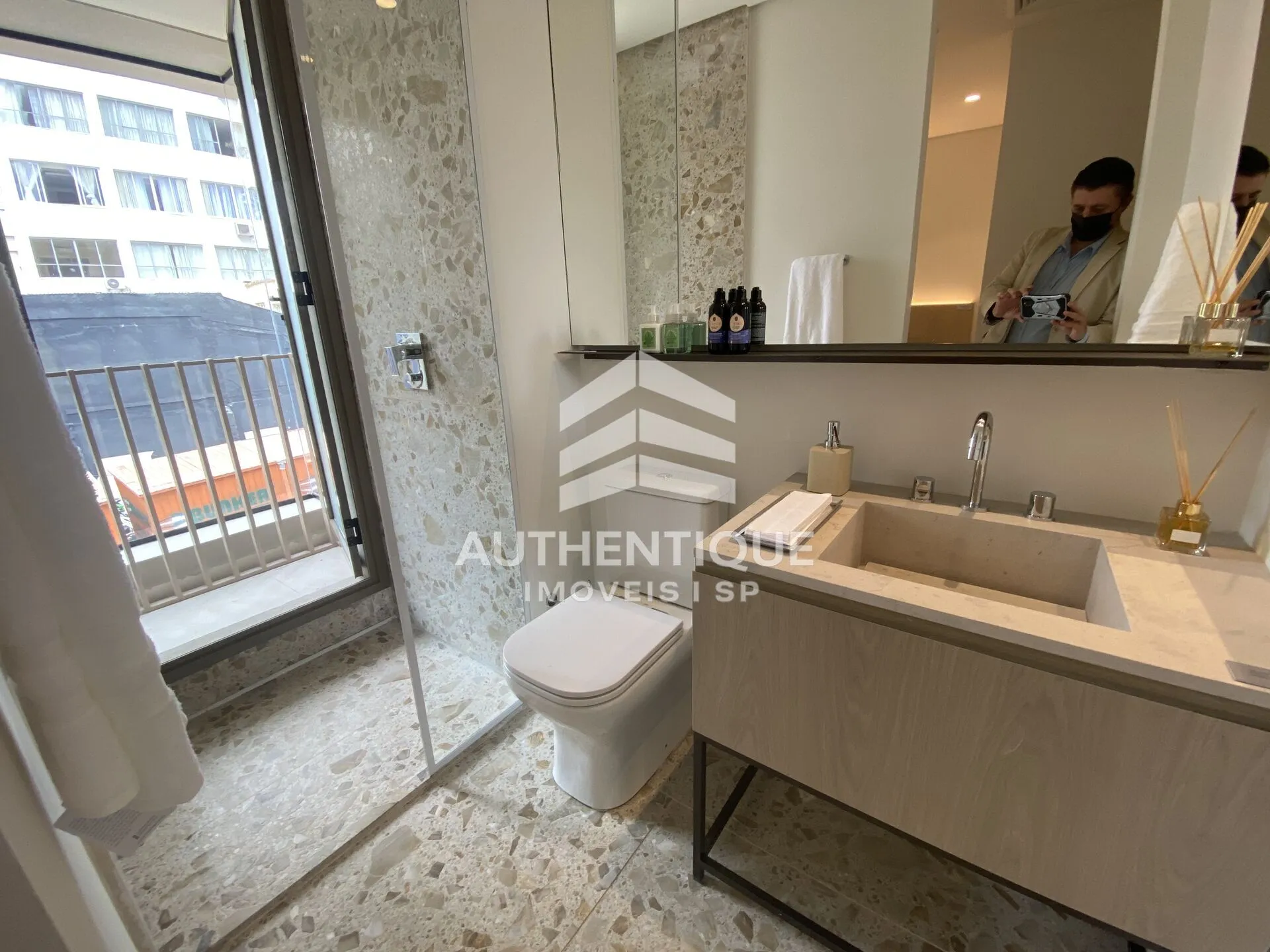 Imagem CASA JARDINS JAÚ - Apartamento Alto Padrão no bairro Jardins à venda