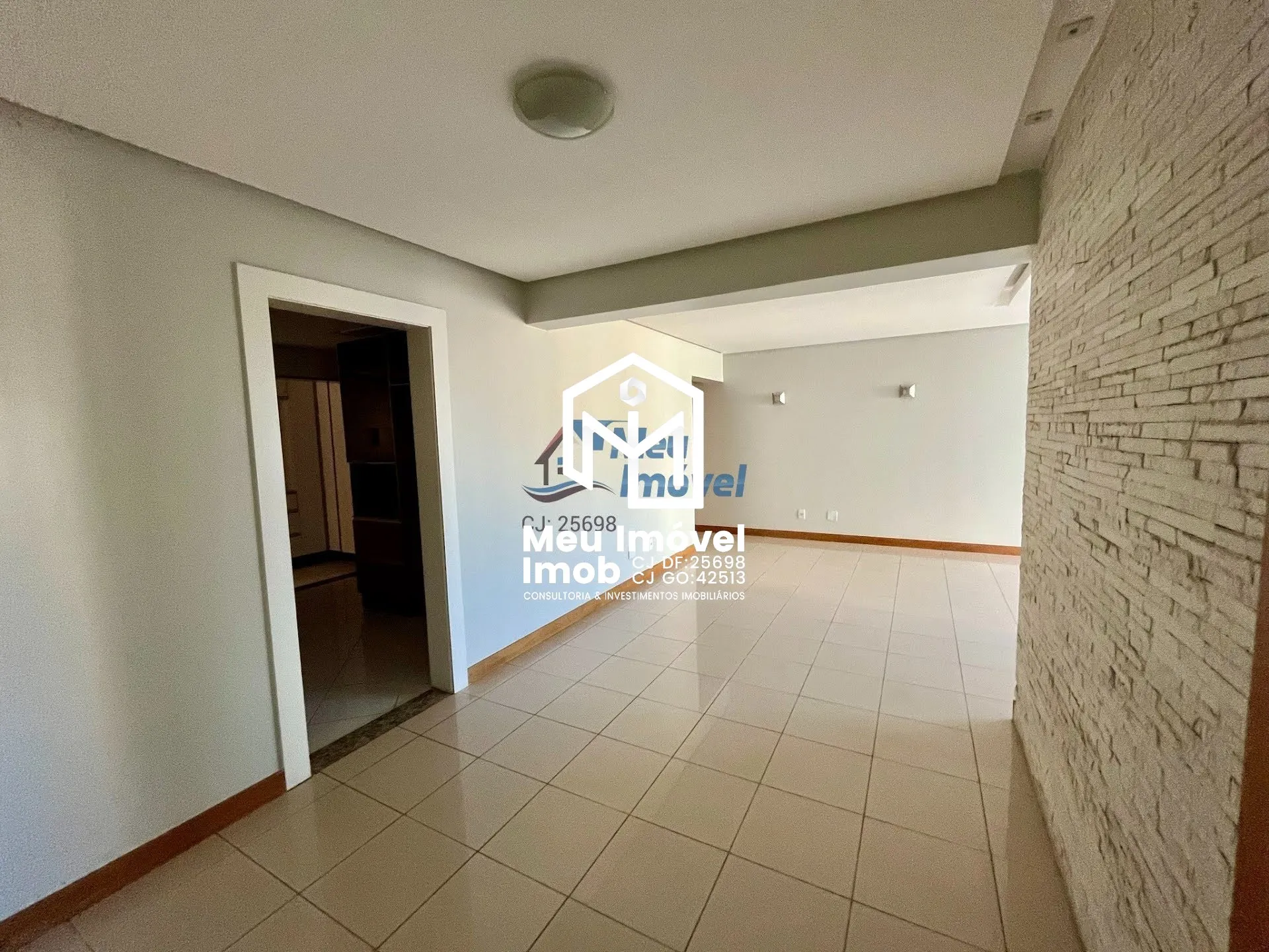 Imagem Rua 21 Ed. Le Grand Valle 3 Quartos 1 Suíte 1 Vaga 119m² Reformado Armários FGTS