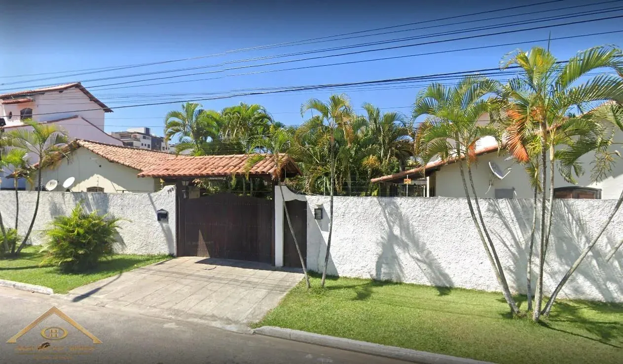 Imagem Casa em Condomínio para Venda em Cabo Frio / RJ no bairro Braga