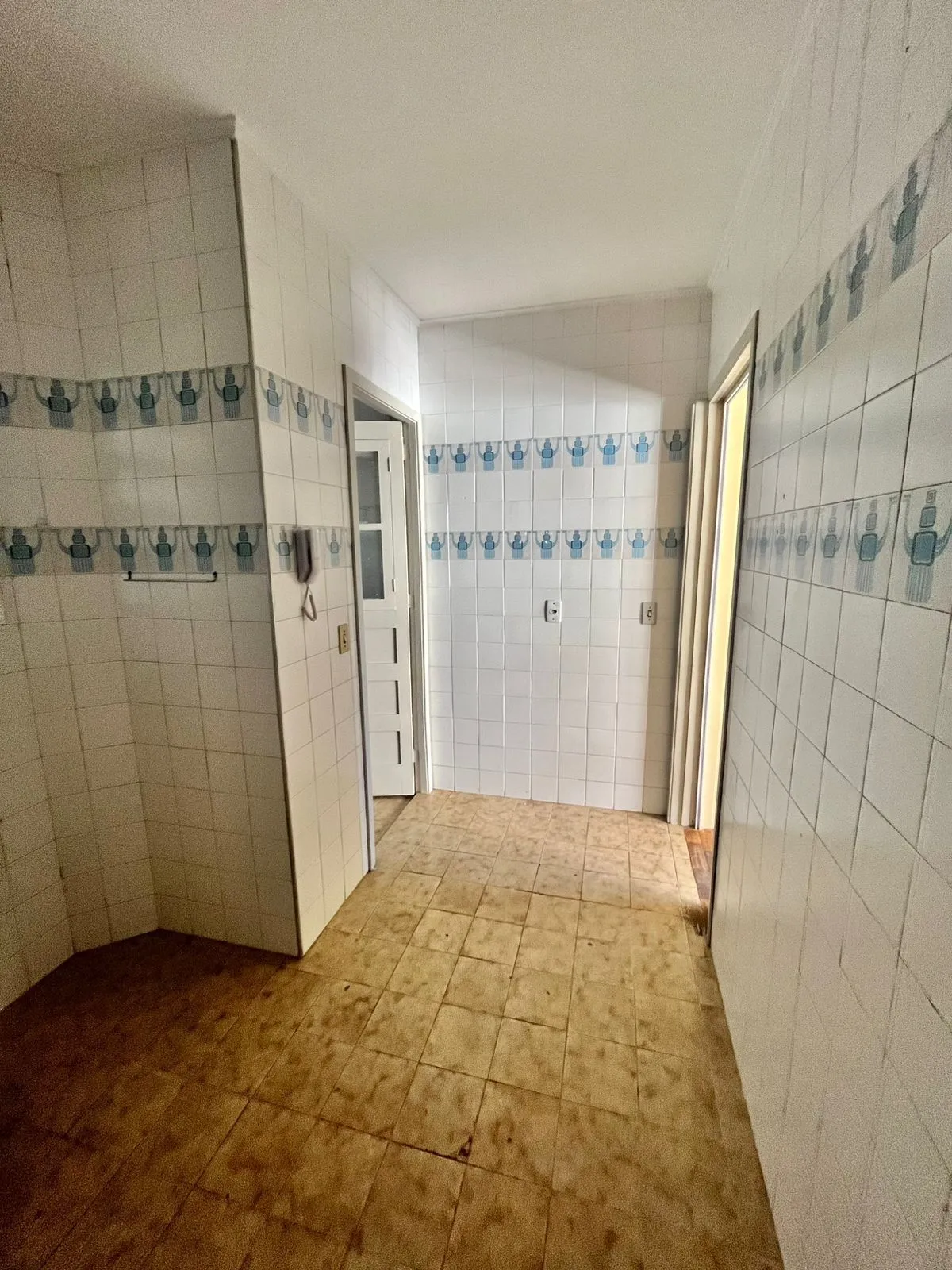 Imagem 02 dorm, 73 m², sol da tarde, com vaga, dep e banho aux, no Passo da Areia