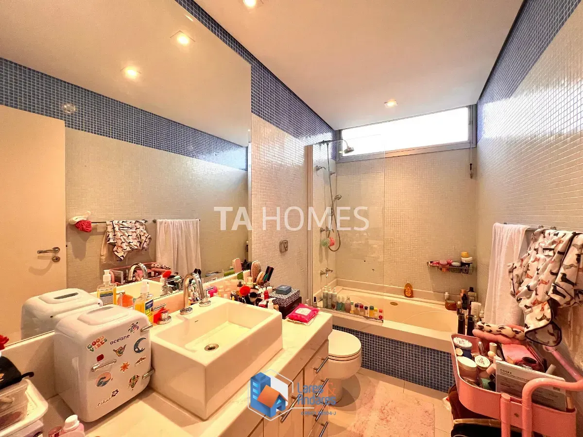Imagem Apartamento para venda em Jardim Paulistano com 3 quartos, sendo 1 suíte, 191m²