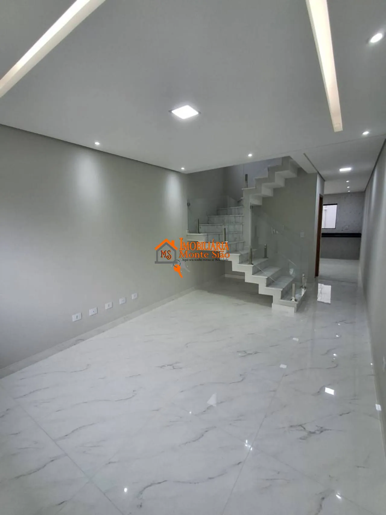 Foto do imóvel Sobrado com 3 dormitórios à venda, 95 m² por R$ 750.000,00 - Cidade Parque Brasília - Guarulhos/SP